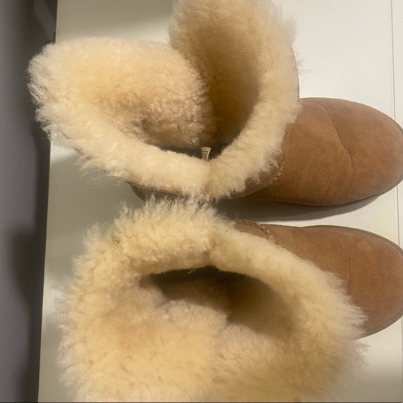 Women’s UGG Bailey Button Boot - Picture 6 of 11